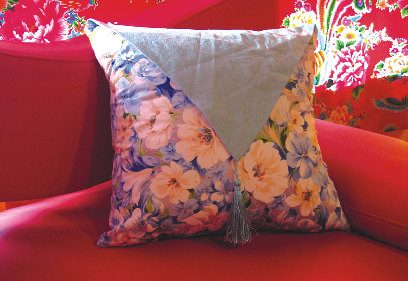 台灣花布 三角水藍色抱枕套