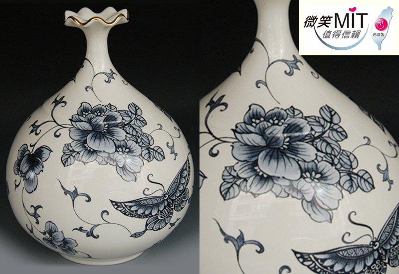 幸福綿延 青花蝴蝶荷口瓶(中) 台灣MIT認證 鶯歌燒