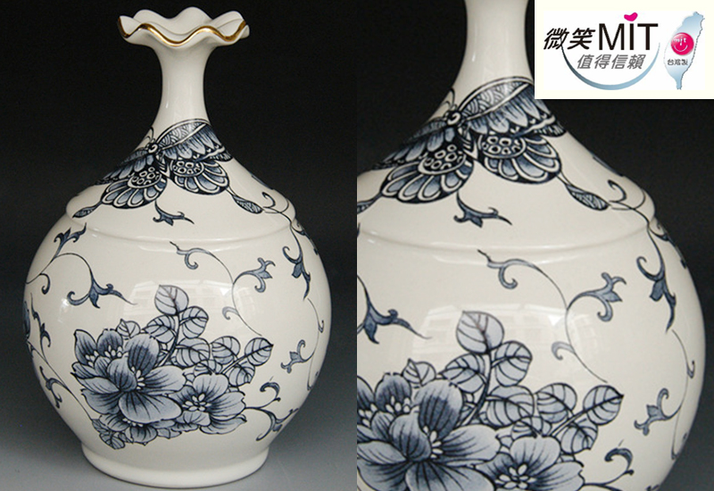 幸福綿延 青花蝴蝶荷口瓶(小) 台灣MIT認證 鶯歌燒