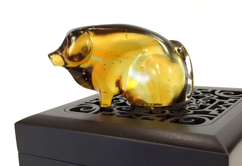 林一雄琉璃 小豬 十二生肖 十二地支 琉璃雕塑  林一雄琉璃 小豬 十二生肖 十二地支 琉璃雕塑