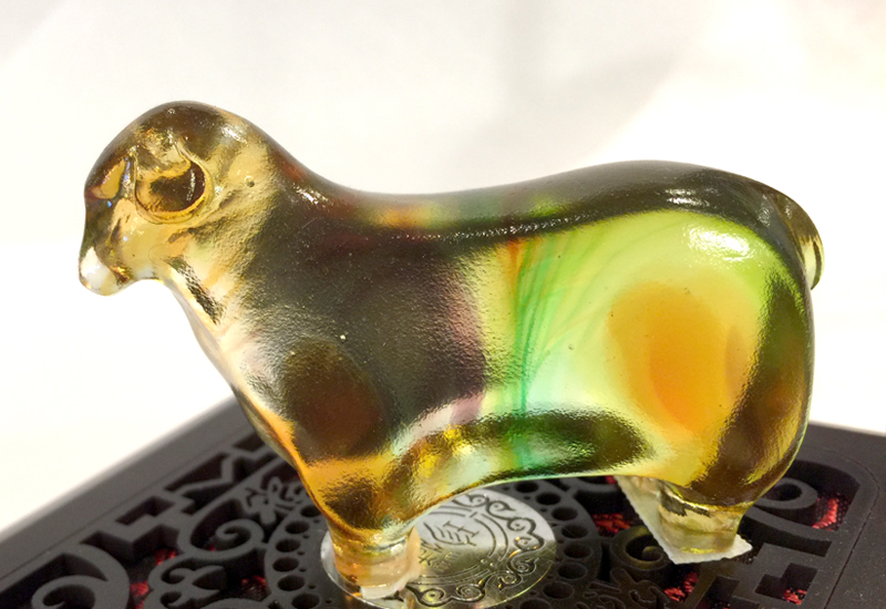 林一雄琉璃 小羊 十二生肖 十二地支 琉璃雕塑  林一雄琉璃 小羊 十二生肖 十二地支 琉璃雕塑