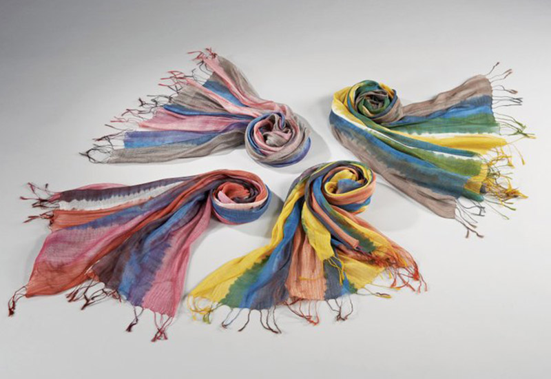 天染工坊 鴛鴦-彩羽頌-天染絲棉直紋圍巾 天染工坊 鴛鴦-彩羽頌-天染絲棉直紋圍巾