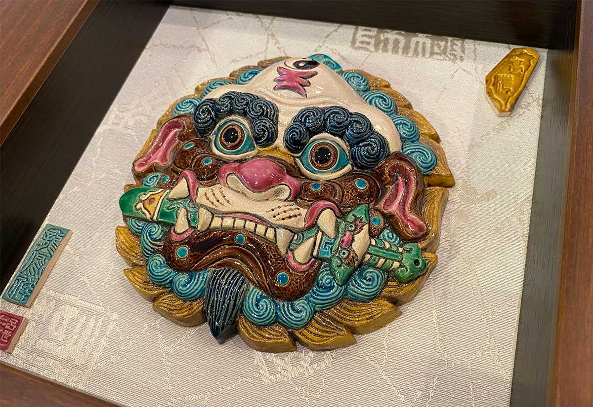 呂世仁 團獅(框) 交趾陶 掛畫 呂世仁 團獅(框) 交趾陶 掛畫