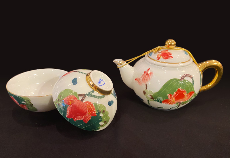 法華彩 荷氣生財鎏金茶壺組(1壺2杯)  台灣MIT認證  法華彩 荷氣生財鎏金茶壺組(1壺2杯)  台灣MIT認證