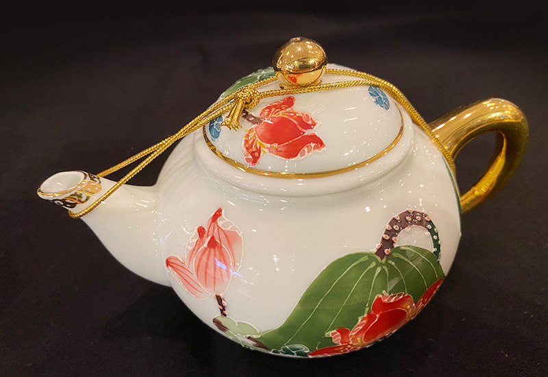 法華彩 荷氣生財鎏金茶壺組(1壺2杯)  台灣MIT認證  法華彩 荷氣生財鎏金茶壺組(1壺2杯)  台灣MIT認證
