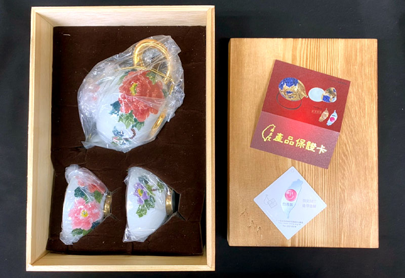法華彩 富貴滿園鎏金茶壺組(1壺2杯) 台灣MIT認證  法華彩 富貴滿園鎏金茶壺組(1壺2杯) 台灣MIT認證