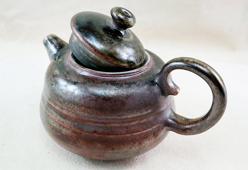 林映汝 樸光 柴燒厚胎小茶壺 一壺二杯茶具組 林映汝 樸光 柴燒厚胎小茶壺 一壺二杯茶具組