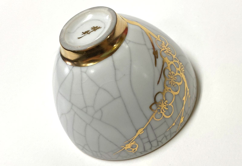 祥軒窯 四季鎏金杯-冬白  鶯歌燒 鎏金茶杯  祥軒窯 四季鎏金杯-冬白  鶯歌燒 鎏金茶杯