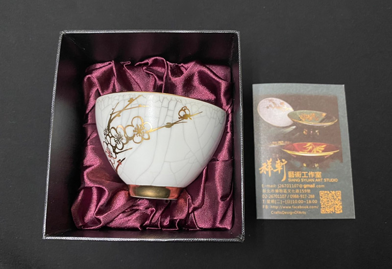 祥軒窯 四季鎏金杯-冬白  鶯歌燒 鎏金茶杯  祥軒窯 四季鎏金杯-冬白  鶯歌燒 鎏金茶杯