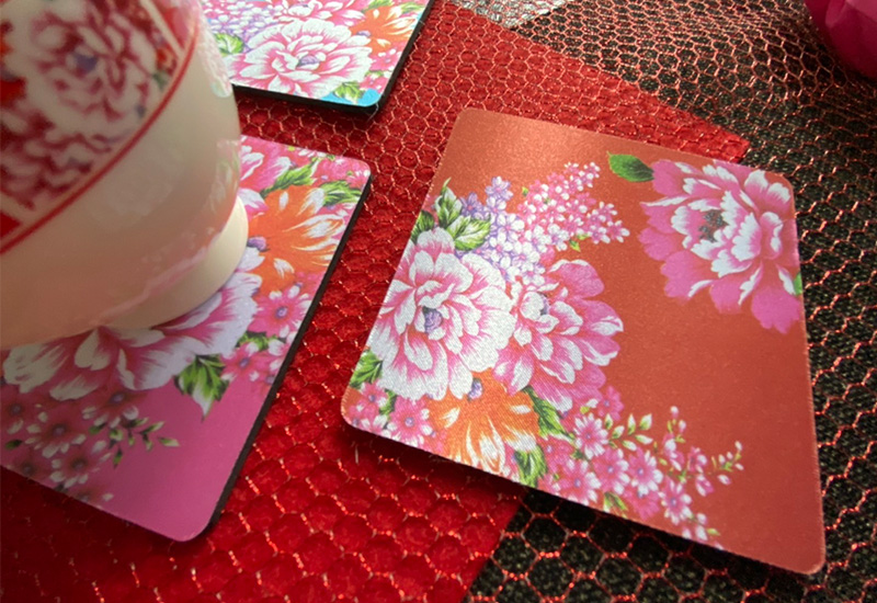 台灣花布 絲質杯墊-大紅色 台灣花布 絲質杯墊-大紅色