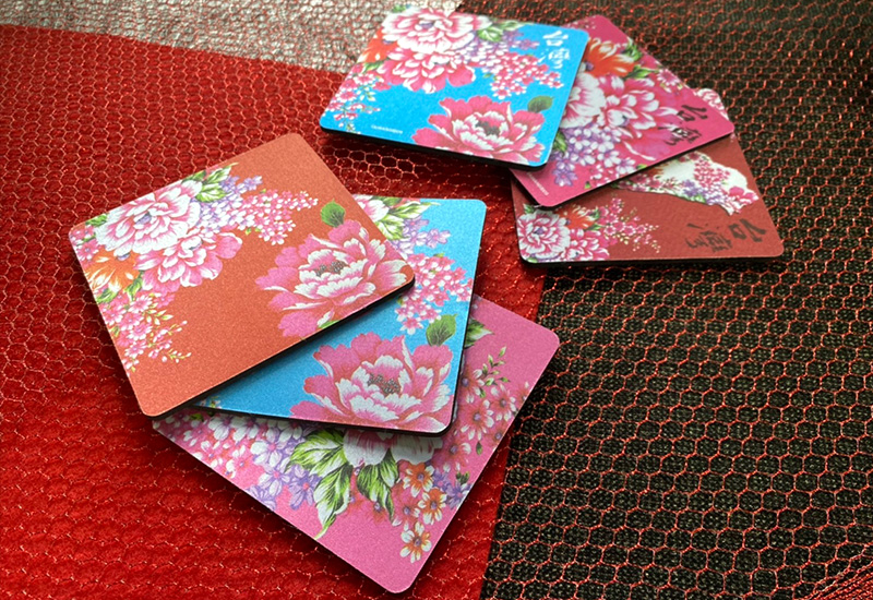 台灣花布 絲質杯墊-大紅色 台灣花布 絲質杯墊-大紅色