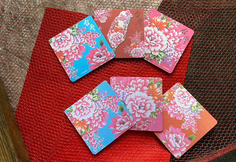 台灣花布 絲質杯墊-大紅色 台灣花布 絲質杯墊-大紅色