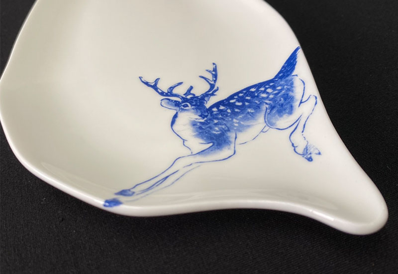 梅花鹿台灣瓷盤 臺灣造型餐盤 梅花鹿台灣瓷盤 臺灣造型餐盤