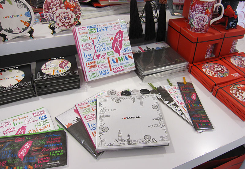 印象台灣 絲質筆記本-彩色建築A款 印象台灣 絲質筆記本-彩色建築A款