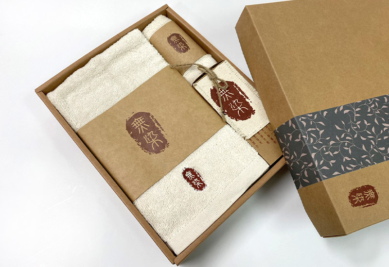 無染 經典1運動巾1條方禮盒 微笑台灣MIT認證  無染 經典1運動巾1條方禮盒 微笑台灣MIT認證