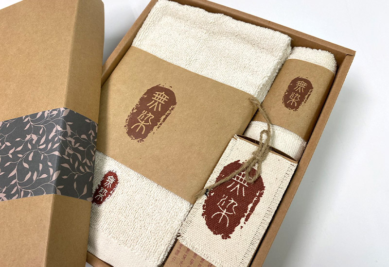 無染 經典1運動巾1條方禮盒 微笑台灣MIT認證  無染 經典1運動巾1條方禮盒 微笑台灣MIT認證