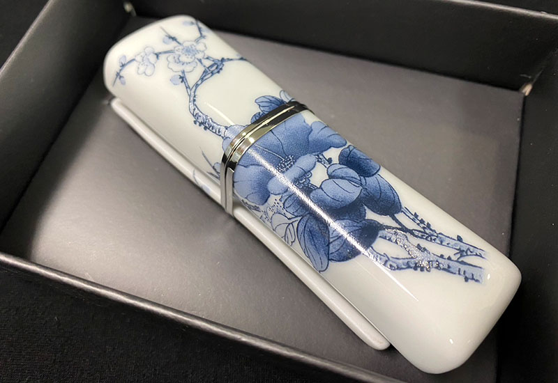 濃妝豔抹總相宜 陶瓷釘書機 台灣MIT認證 鶯歌燒 濃妝豔抹總相宜 陶瓷釘書機 台灣MIT認證 鶯歌燒