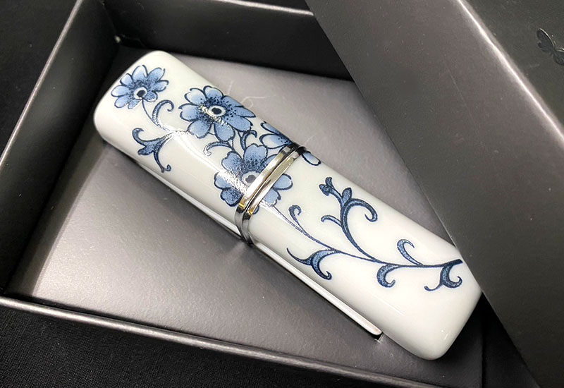 濃妝豔抹總相宜 陶瓷釘書機 台灣MIT認證 鶯歌燒 濃妝豔抹總相宜 陶瓷釘書機 台灣MIT認證 鶯歌燒