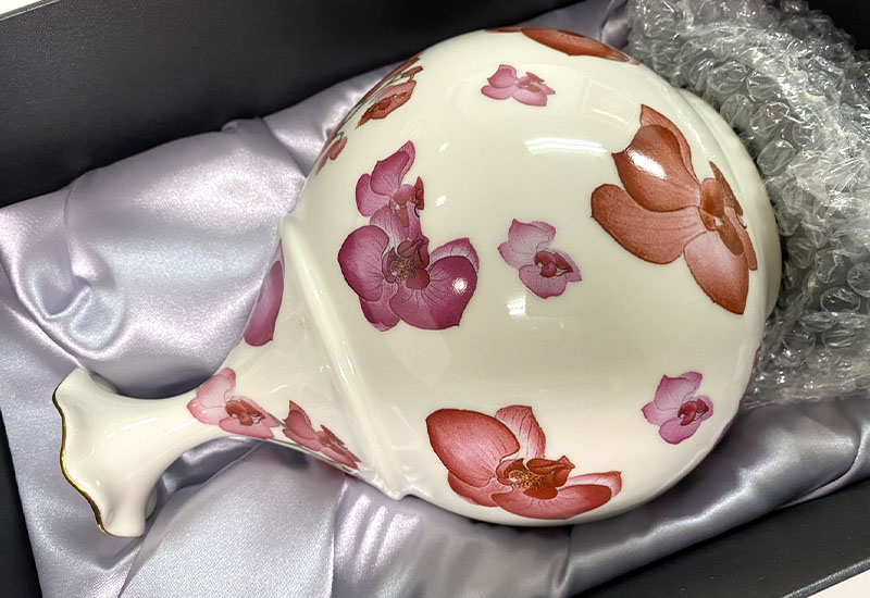 蝴蝶蘭荷口瓶(大) 蝴蝶蘭荷口瓶(大)