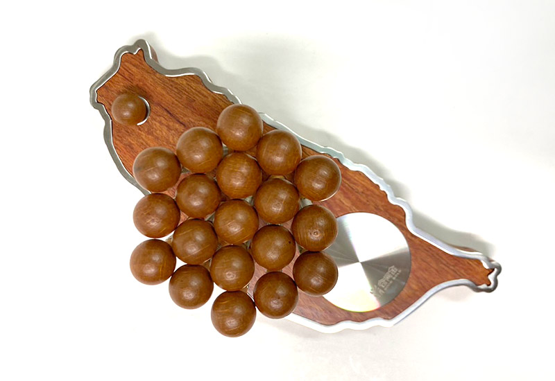 谷同金 筆插-台灣造型(玫瑰木.不鏽鋼) 谷同金 筆插-台灣造型(玫瑰木.不鏽鋼)