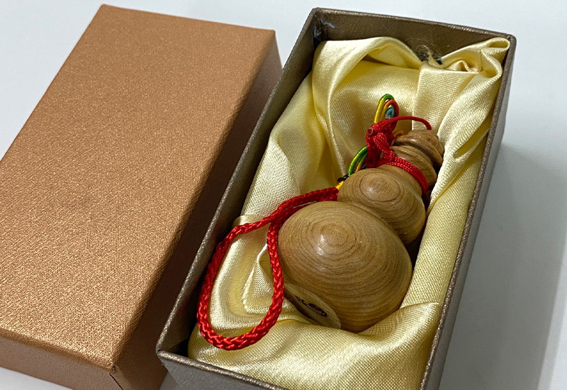 陳柏融 台灣肖楠木聞香瓶(葫蘆)  陳柏融 台灣肖楠木聞香瓶(葫蘆)