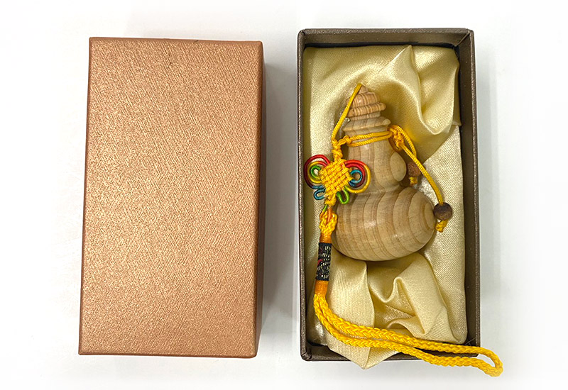 陳柏融 台灣檜木聞香瓶(葫蘆) 原木香器  陳柏融 台灣檜木聞香瓶(葫蘆) 原木香器