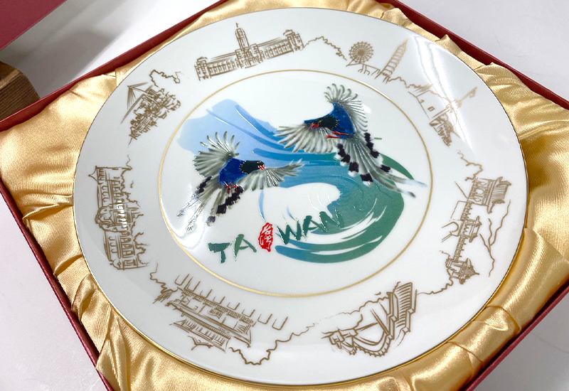 D43台灣藍鵲瓷盤 D43台灣藍鵲瓷盤