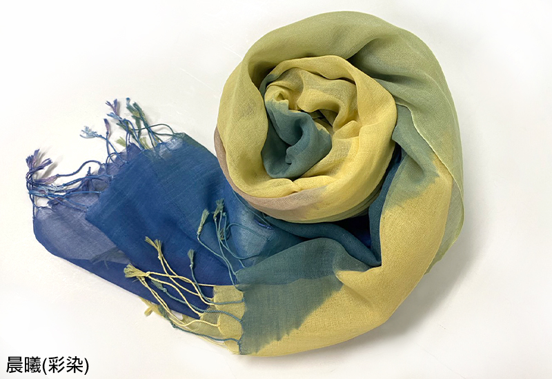 天染工坊 山鄉組曲— 天然藍靛多層次疊染棉圍巾(3款可選) 天染工坊 山鄉組曲— 天然藍靛多層次疊染棉圍巾(3款可選)