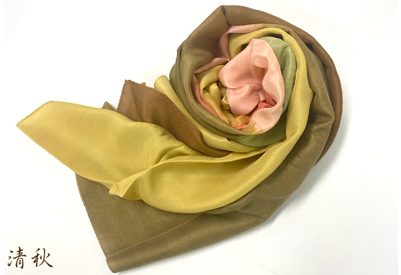 天染工坊 秋山疊影—天染手織蠶絲圍巾(3色可選) 天染工坊 秋山疊影—天染手織蠶絲圍巾(3色可選)