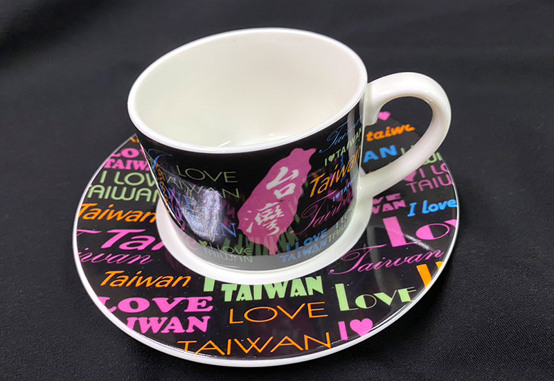 印象台灣咖啡杯盤組-黑色 印象台灣咖啡杯盤組-黑色