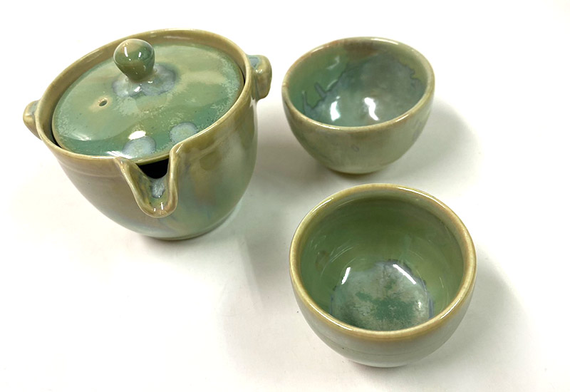 林映汝 隨身小茶具(1壺2杯)-翡翠綠 鶯歌燒 林映汝 隨身小茶具(1壺2杯)-翡翠綠 鶯歌燒