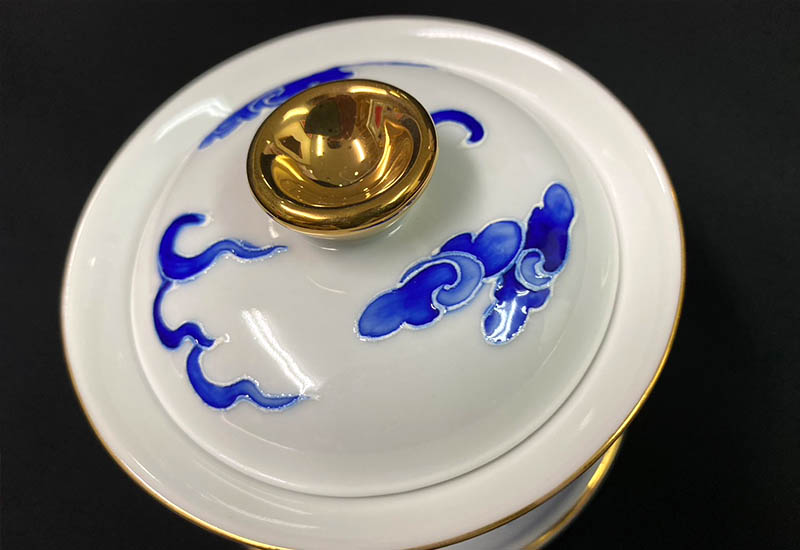 祥龍獻瑞三件杯組(白.青花) 祥龍獻瑞三件杯組(白.青花)