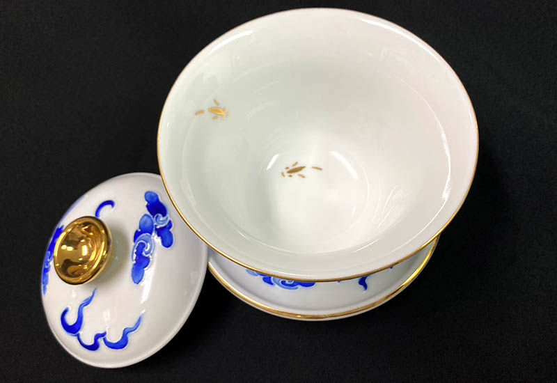 祥龍獻瑞三件杯組(白.青花) 祥龍獻瑞三件杯組(白.青花)