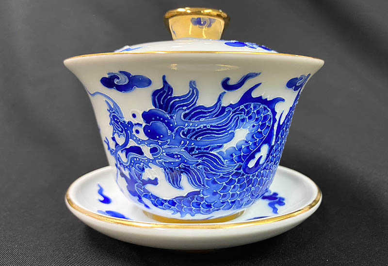 祥龍獻瑞三件杯組(白.青花) 祥龍獻瑞三件杯組(白.青花)