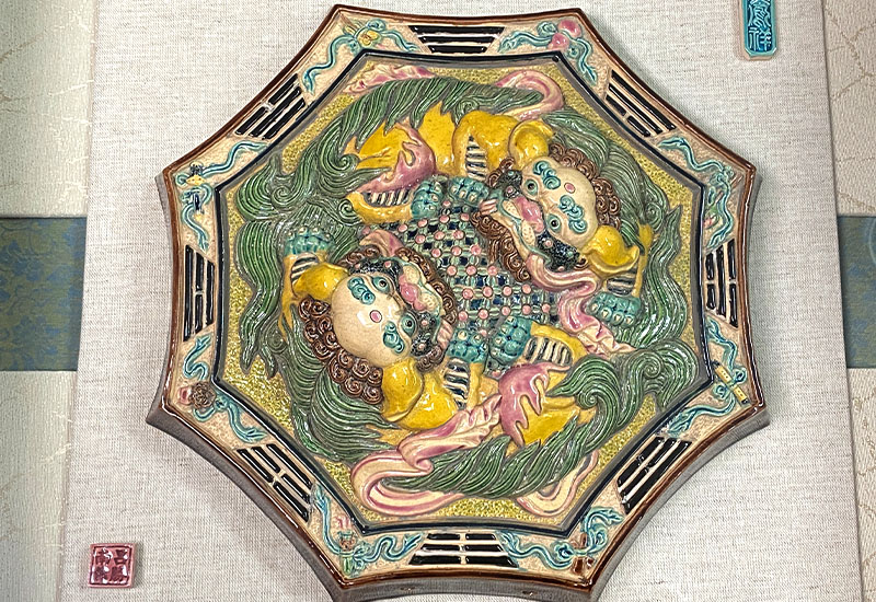 呂勝南 NH- 0216 雙獅戲球(含框與玻璃面) 呂勝南 NH- 0216 雙獅戲球(含框與玻璃面)