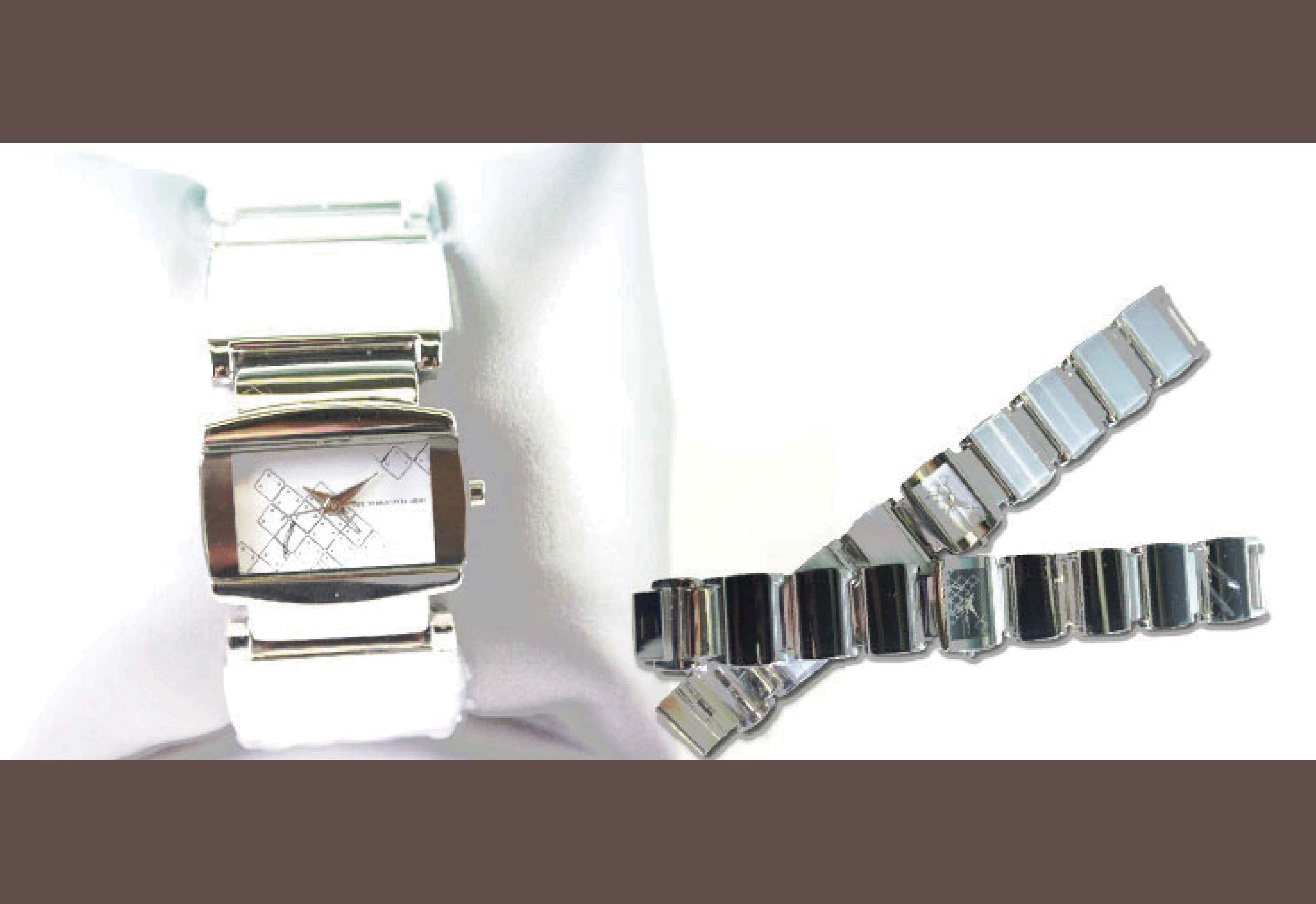 兵馬俑 時尚鎧甲手錶-白色 兵馬俑 時尚鎧甲手錶-白色