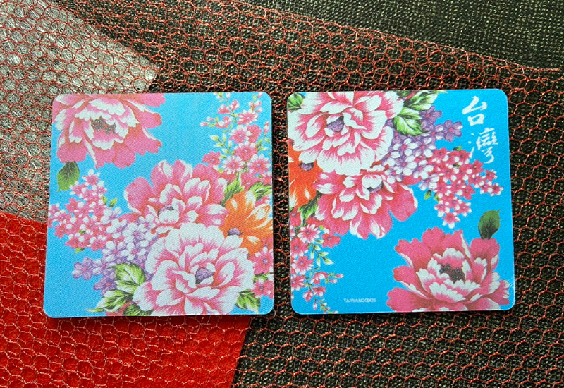 台灣花布 絲質杯墊-水藍色 台灣花布 絲質杯墊-水藍色