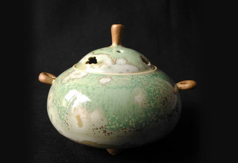 林妙芳 綠桔結晶釉-香爐 林妙芳 綠桔結晶釉-香爐