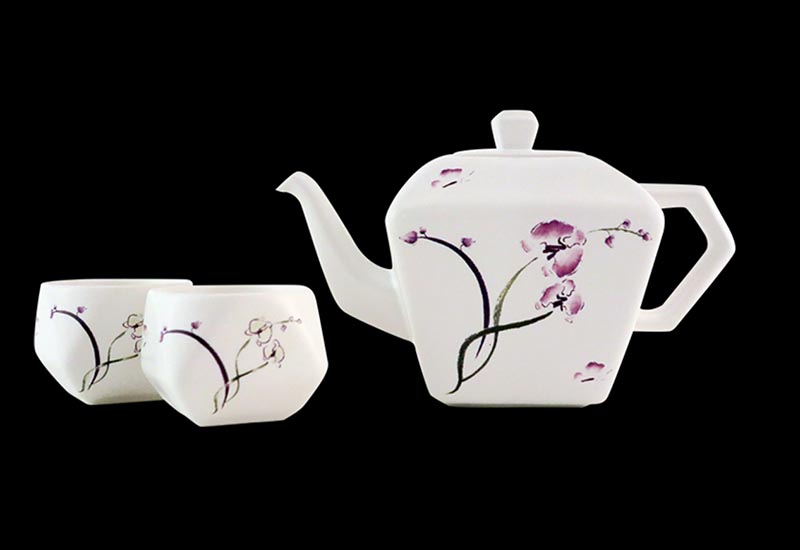 L50-蘭花蝴蝶天燈後把壺茶具(一壺二杯) L50-蘭花蝴蝶天燈後把壺茶具(一壺二杯)