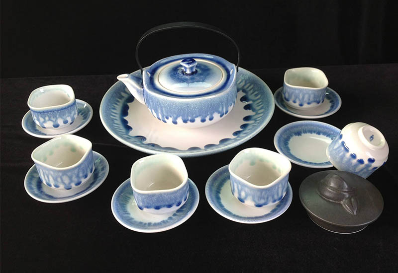 心陶園 水漾紅茶茶具組(1壺1壺丞6杯6墊) 心陶園 水漾紅茶茶具組(1壺1壺丞6杯6墊)