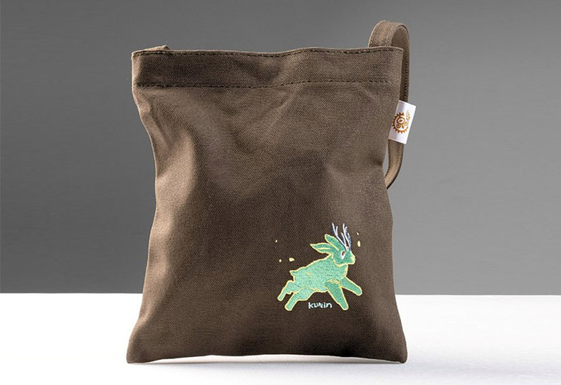 原文會 MYTH神話‧神畫系列─輕便帆布側背包 (咖啡) 原文會 MYTH神話‧神畫系列─輕便帆布側背包 (咖啡)