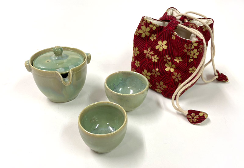 林映汝 隨身小茶具(1壺2杯)-翡翠綠 鶯歌燒 林映汝 隨身小茶具(1壺2杯)-翡翠綠 鶯歌燒