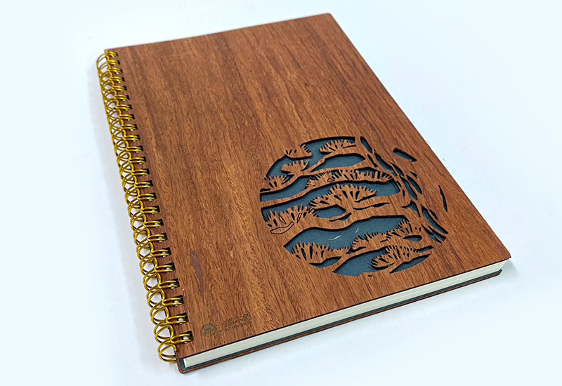 一郎木創 無垢線圈筆記本-松 一郎木創 無垢線圈筆記本-松