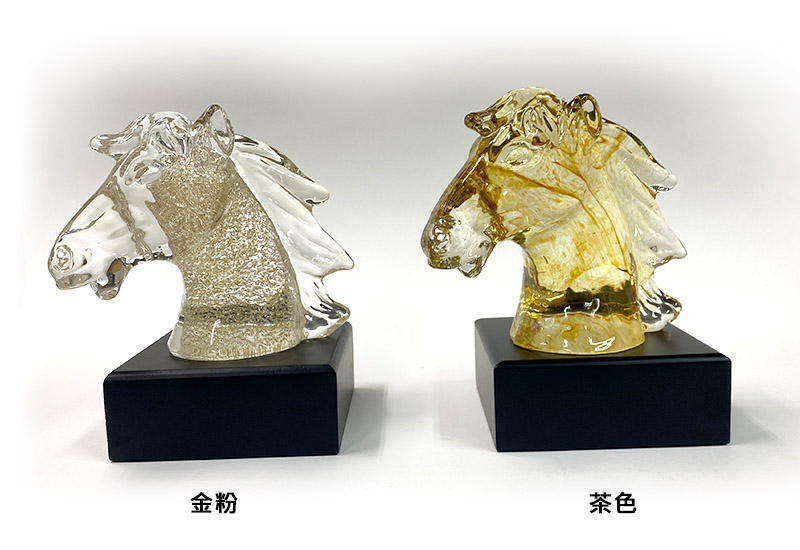駿馬-精裝盒(2色可選) 駿馬-精裝盒(2色可選)