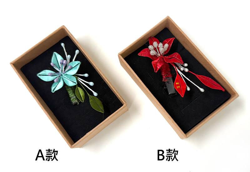 傳統紅春仔花(百合花)夾/胸針/髮梳 傳統紅春仔花(百合花)夾/胸針/髮梳