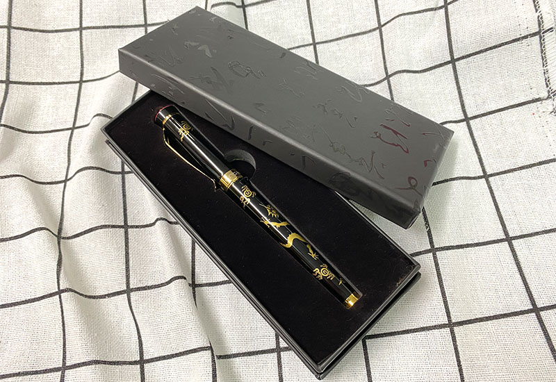 皇家經典龍紋紀念筆