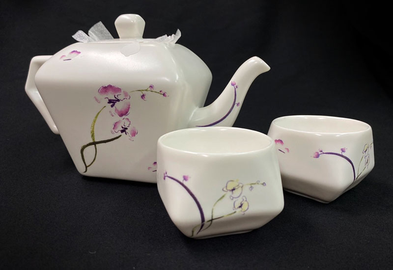 傑作陶 L50-蘭花蝴蝶天燈後把壺茶具(一壺二杯) 茶壺組