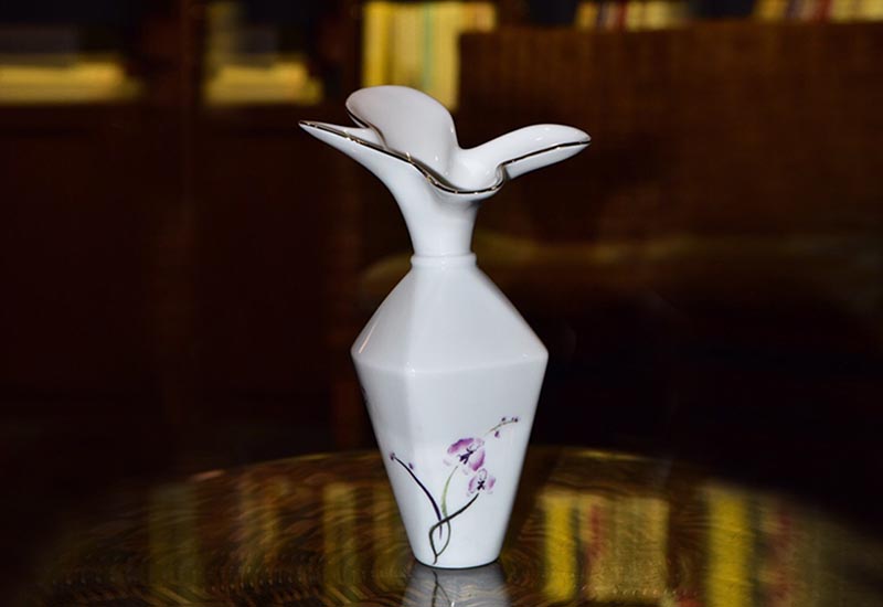 傑作陶 V24-蝴蝶天燈瓶(蘭花)