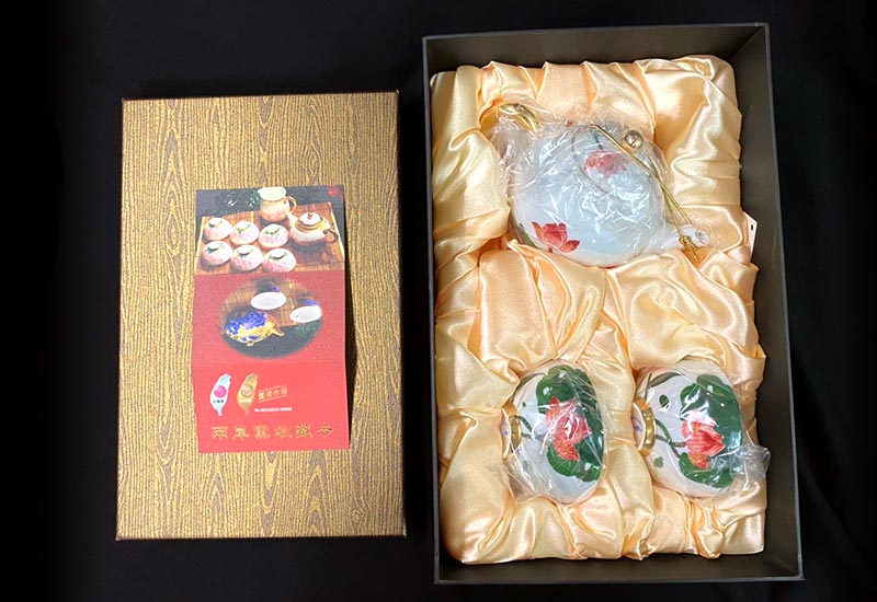 荷氣生財鎏金茶壺組(1壺2杯)