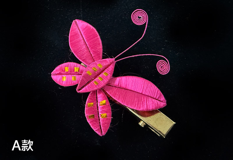 傳統紅春仔花(蝴蝶)夾/胸針/髮梳 傳統紅春仔花(蝴蝶)夾/胸針/髮梳